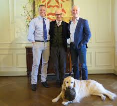 Rufus gifford stiller op i delstaten massachusetts' tredje 'congressional district'. The American Ambassador To Denmark Rufus Gifford With Husband Stephen Devincent And Argos C Mrny Mrny Style Travel