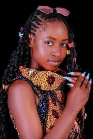 Right now, most of the Gusii artists ni great recording artists. Tukaze  zaidi pale kwenye performance.