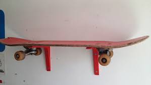 Étagère murale en métal, étagère basse bambou / laminé blanc, grande étagère haute à tiroirs, lot de. 1001 Idees Pour Transformer Sa Planche En Etagere Skateboard
