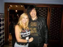 Adrián barilari is an actor, known for morfi, todos a la mesa (2015), skid row & rata blanca backstage interview by neil turbin at motofiesta. Sirena Clau Cuerva On Twitter Flventura7 Pablofiguer0a Hola Facu La Primer Foto Es Wslter Giardino Y Es Adrian El Segundo Cantante D Rata Blanca X Q Decis Q N Son