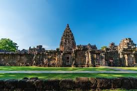 Premium Photo | Prasat khao phanom rung historical park in buriram, thailand