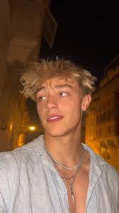 William Cooper: Love Me Love Me