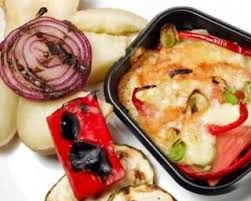 Recette De Raclette Au Gruyere Poivrons Et Oignon Rouge Recette Recette Cuisson Des Aliments Idee Recette