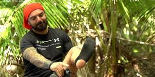 253 511 tykkäystä · 17 532 puhuu tästä. Survivor 4 Xamos Me Thn Trypia Kaltsa Toy Triantafylloy Poia Omada Kerdise Ydrogeios 106 9 Fm