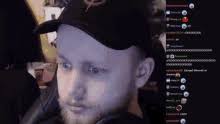 Český streamer vojtěch „agraelus fišar vybral v sobotu večer přes půl milionu korun v rámci charitativního vysílání na útulek teplické kočky. Agraelus Gif Agraelus Discover Share Gifs