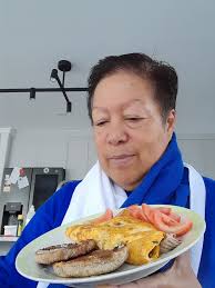 Hello everyone! Bibi enlisted exercise and asked Mom to prepare breakfast