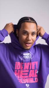 Today's spotlight belongs to Miss Kaelyn Campbell, who is currently a  sophomore at San Diego State University, majoring in Theatre Arts with a  minor in Psychology. Kaelyn is a scholar of the #