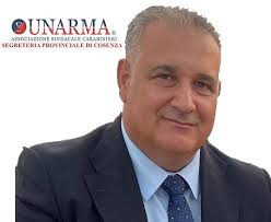 Unarma Cosenza non ci sta e smonta le imitazioni: "Basta comunicati  fotocopia, vogliamo idee e azione concreta"