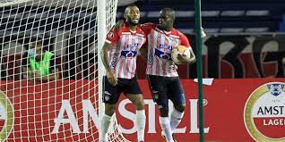 A boca juniors, que por la otra semifinal de la copa libertadores recibe a palmeiras, de brasil desde las 21.45. Junior Hoy Copa Libertadores El Equipo Tiburon Se Mete En La Lucha Por La Clasificacion A Los Octavos De Final Copa Libertadores Futbolred