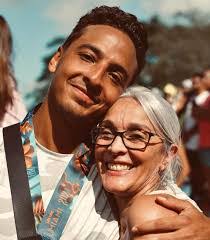 Juan Lizardi's Instagram, Twitter & Facebook