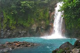 A cataract is a cloudy area in the lens of the eye that leads to a decrease in vision. Cataratas Del Rio Celeste