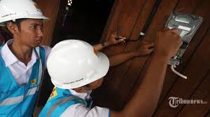 Teknisi listrik pln bojonegoro : Hore Pemerintah Tolak Usulan Pln Naikkan Tarif Listrik 900 Va Tribunnews Com Mobile