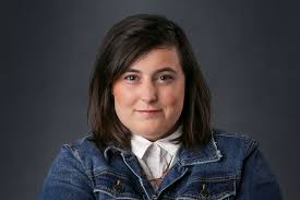 We are storytellers, artists, and designers. Sarah Whitten Profile Cnbc