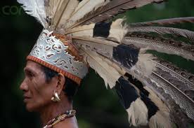 Orang iban merupakan kaum yang paling utama di sarawak. Biasanya Dipakai Oleh Kaum Iban Lelaki Sahaja Ia Diperbuat Dari Rotan Dan Dianyam Sete