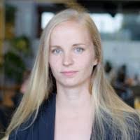 Laura Lace's Instagram, Twitter & Facebook