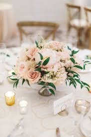 Idea for wedding bouquets in silver. Floral Deco In Wine Winn Silver Table Decoration Idea Roses Peonies Flower Centerpieces Wedding Classic Wedding Centerpieces Summer Wedding Centerpieces