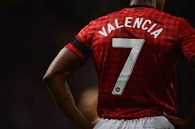 Antonio valencia is not feeling an additional burden of expectation now he has inherited the famed manchester united number seven shirt. Manchester United Legendary No 7 Shirt Proving Too Much For Antonio Valencia Bleacher Report Latest News Videos And Highlights