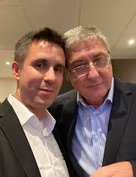 Péter niedermüller (born 3 september 1952) is a hungarian politician. 10 Evre Titkositotta Ket Dk S Polgarmester Niedermuller Peter Es Laszlo Imre A Czegledy Ugyvedi Irodajaval Kotott Szerzodeseket