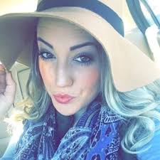 Olivia Thacker (@livthackerr)