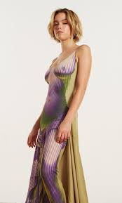 Milly Alcock - Free pics, galleries & more at Babepedia