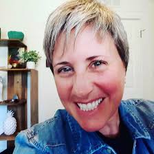 Recommend a therapist in the area with availability