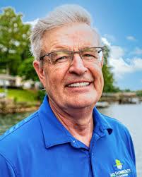 Find a Lake Homes Agent