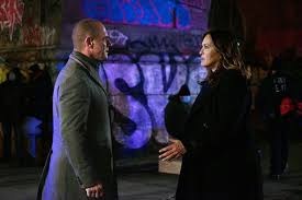 Svu has started airing on nbc. Law And Order Svu Season 22 Benson Sacrifices Herself As Hostage After Promo Clue Tv Radio Showbiz Tv Express Co Uk