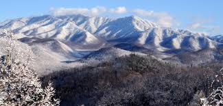Whether you are looking for a pigeon forge cabin rental, a gatlinburg cabin rental or smoky mountain cabin rental, with a spectacular mountain view or view of the little pigeon river, aunt bug's cabin rentals offers affordable deluxe cabins to suit your family's needs and. Smoky Mountains Cabin Rentals Acorn Ridge Cabin Rentals