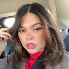 Amanda Garrison's Instagram, Twitter & Facebook