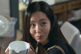 Alasan Yoo Yoon Young Sulit Ditangkap di Nothing Uncovered