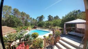 Vue Des Terrasses Sud Tonnelle D Ete Piscine Securisee Parc Picture Of Villa Victoria Greasque Tripadvisor