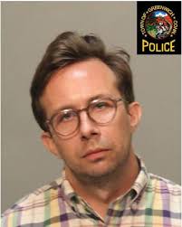 Warrant: NY man found in Greenwich with 3,000 child sex abuse photos