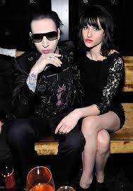 09.08.2018 · marilyn manson girlfriend 2021 wife married marilyn manson is one of the weird rock stars of america who is famous for his unique lifestyle and views. Who Is Marilyn Manson S Wife Lindsay Usich Magdelaine Net