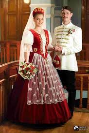 Hungarian Traditional Wedding Dresses For Men And Women Traditional Dresses Fashion Folkloric Dress