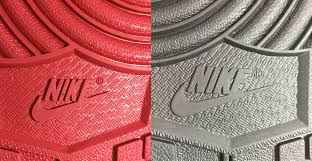 Jordan 1 Retro High Og White Black Light Smoke Grey Grade How To Spot Fake Air Jordans Study Fake Nike How Shoes Are Made The Sneaker Factory