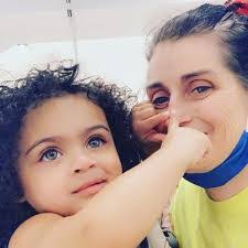 Kimberly Booth's Instagram, Twitter & Facebook