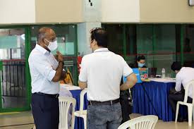 Shanmugam said that chelvam will also face police proceedings arising from the policeman's actions. K Shanmugam Sc On Twitter Met Mr Lim At A Job Fair In Chong Pang Organised By E2i He Had Been Employed In Indonesia But Has Recently Been Laid Off He Is Looking