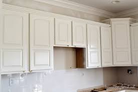 painting kitchen cabinets white