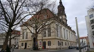Dies ist eine begriffsklärungsseite zur unterscheidung mehrerer mit demselben wort bezeichneter begriffe. Dreikonigskirche Bild Von Haus Der Kirche Dreikonigskirche Dresden Tripadvisor