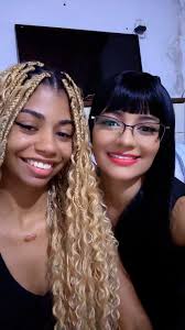 Feliz aniversário, Mariana! Que este dia seja incrível e cheio de amor e  alegria. Parabéns, minha querida sobrinha!"