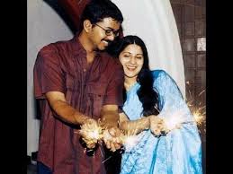 Rare And Unseen Images Of Tamil Actor Vijay Actors Actor Photo Unseen Images He married sangeeta sornalingam in 1999. unseen images of tamil actor vijay