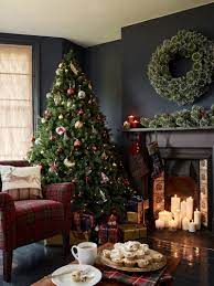 14 Quotes And Festive Room Schemes That Will Make You Feel All Christmassy Inside Christmas Decorations Apartment Christmas Apartment Christmas Room