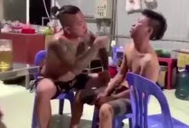 Dương minh tuyền, quê bắc ninh, được biết đến trên xã hội với biệt danh thánh chửi khi thường đăng tải video bạo lực, tục tĩu. Clip DÆ°Æ¡ng Minh Tuyá»n Ä'anh Va Dá»a Báº¯n Ä'an Em Vi Bá»‹ Chá»­i Tren Facebook