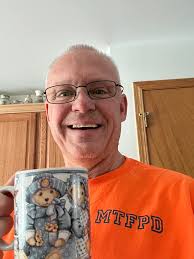 Happy first day of September everybody and enjoy Labor Day weekend  ❤️🤍💙🇺🇸￼