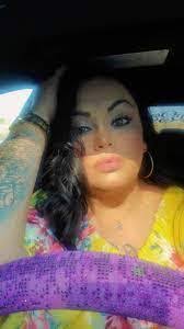 Sandy Angelo's Instagram, Twitter & Facebook