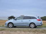 Toyota-Auris-/-Auris-Touring-Sports-(2013)