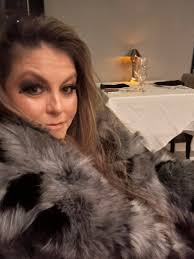 Ezra Aune says I look like a laid off elf😂🤣🤣🎄🎄