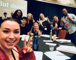 Lindsay Vick (@lindsaykv)