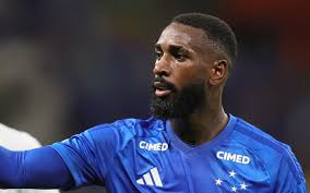 Gerson vira assunto após derrota do Cruzeiro: 'Mais uma vez'