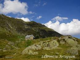 Maybe you would like to learn more about one of these? Varful Moldoveanu Prin Valea Podragului Laurentiu Artugyan